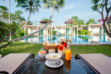 the-seacret-garden-huahin-breakfast-in-room