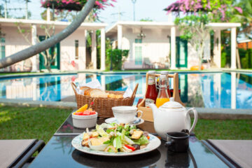 the-seacret-garden-huahin-breakfast-in-room